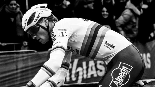 VAN DER POEL EN PERFIL